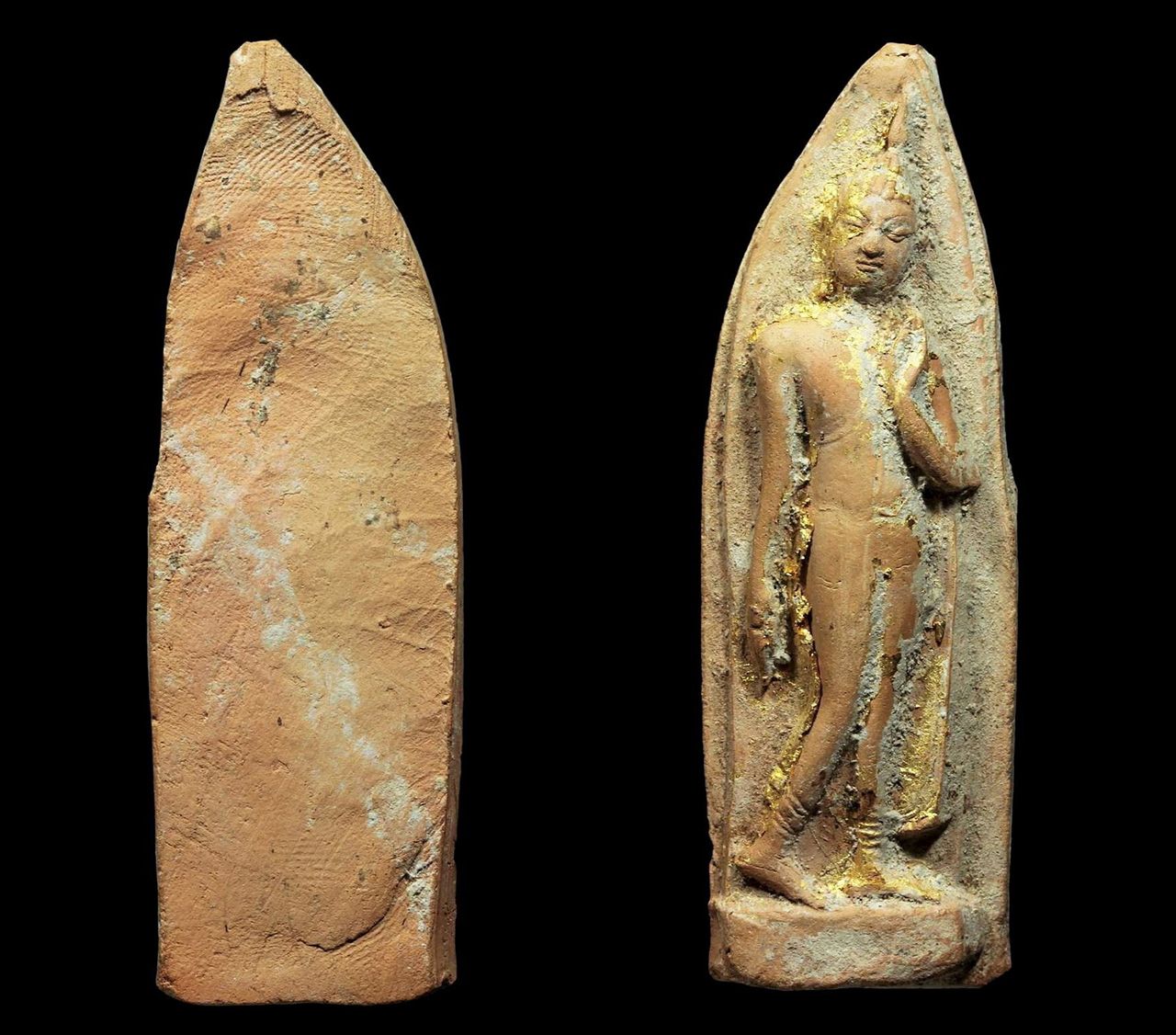 พระลีลาถ้ำหีบ จ.สุโขทัย ของปอ โนบิ.