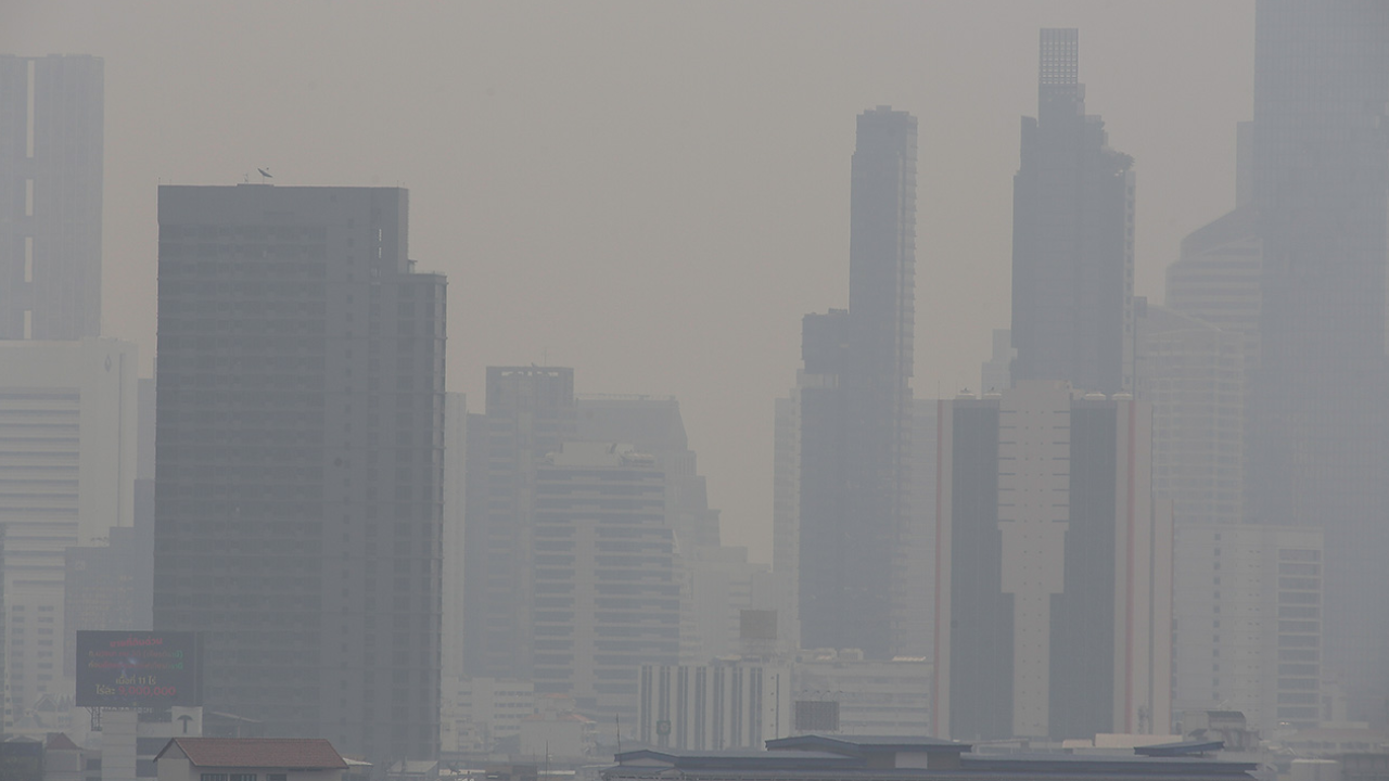 เช็ก 14 พื้นที่กรุงเทพฯ เช้านี้ค่าฝุ่น PM 2.5 พุ่งเกินมาตรฐานหลายจุด