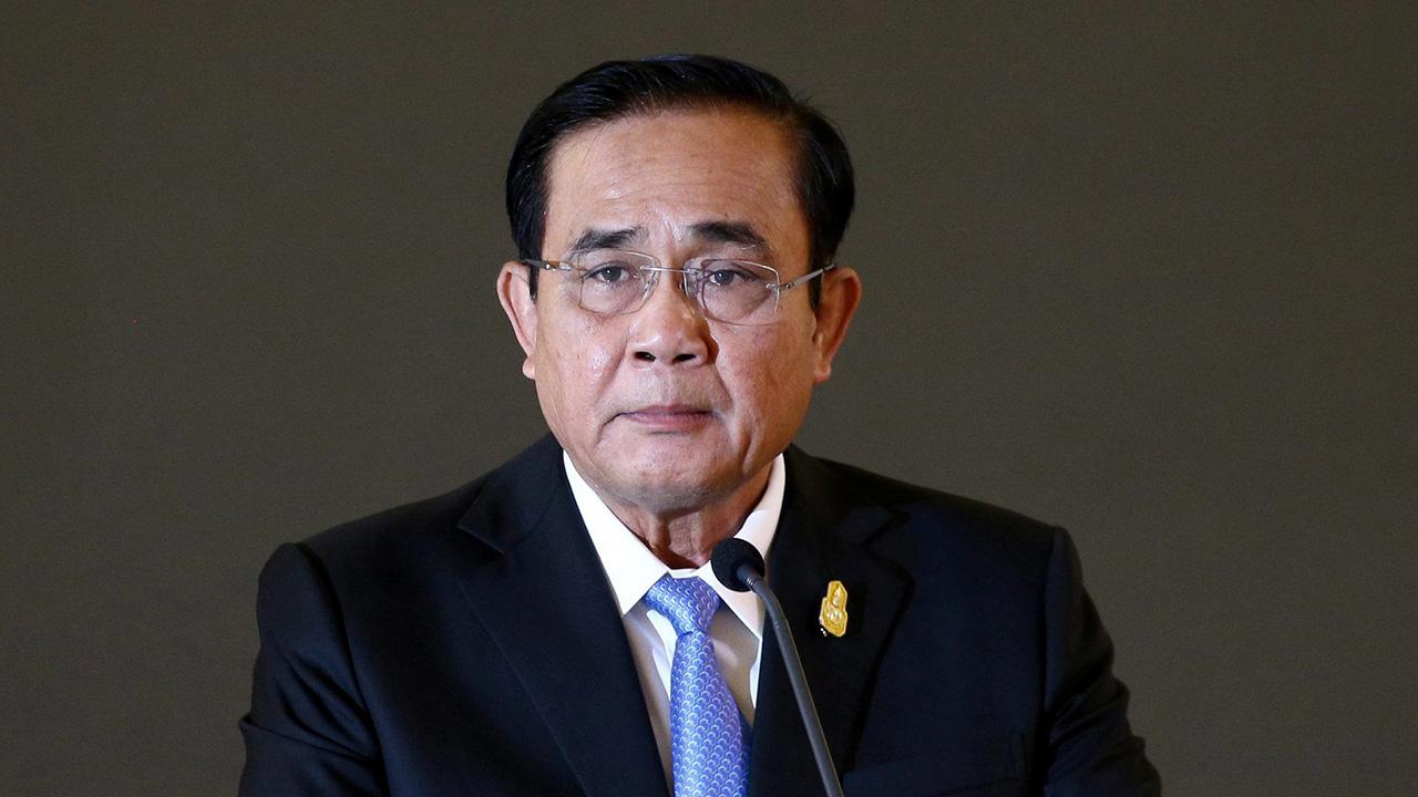 ปัดเหยียบจมูกชาติไทยพัฒนา "บิ๊กตู่" ตีเนียนแจกที่ดินสุพรรณฯ อ้างหน้าที่รัฐบาล (คลิป)