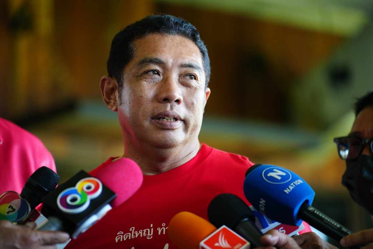 นายสนธยา คุณปลื้ม แกนนำชลบุรี พรรคเพื่อไทย