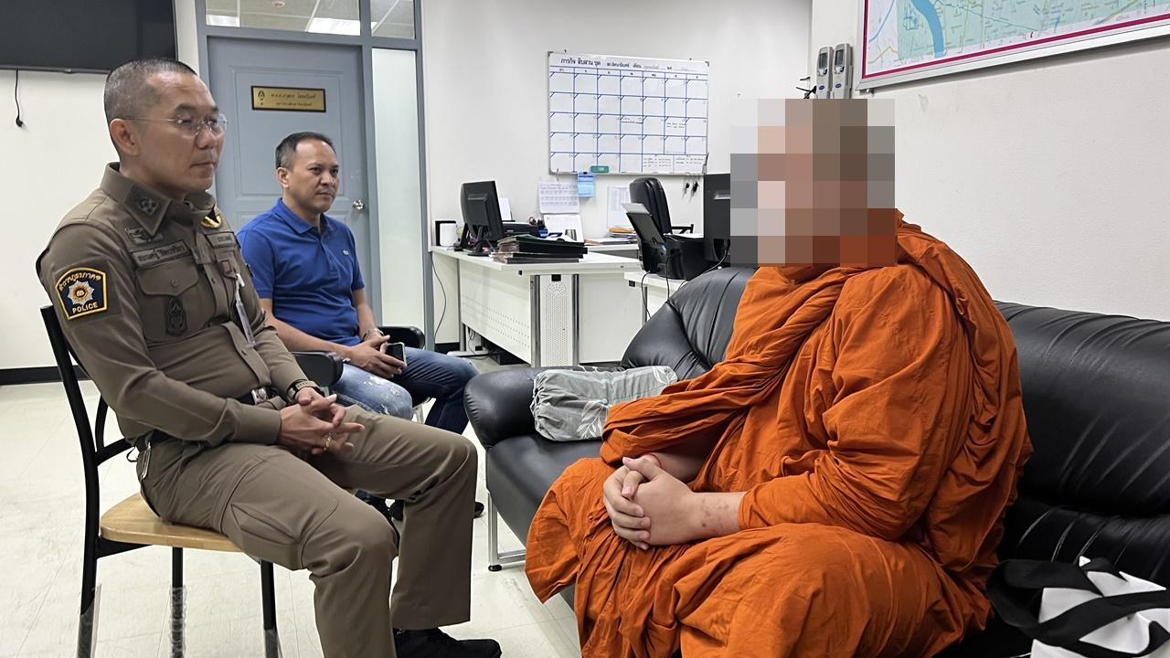 รวบผู้ช่วยเจ้าอาวาส หลอกนักเรียนถ่ายคลิปลามก อ้างโดนแบล็กเมลให้ทำ