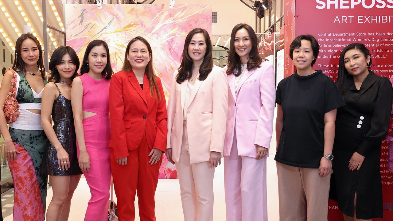 ผู้หญิงเก่ง รวิศา จิราธิวัฒน์ เปิดแคมเปญ “SHE-POSSIBLE ให้ทุกบทบาทของผู้หญิงเป็นไปได้” ต้อนรับวันสตรีสากล พร้อมนิทรรศการศิลปะผลงานของ ชนิดา อรุณรังษี, จารุอร ทองไทย, นท พนายางกูร, สิริมา ไชยปรีชาวิทย์ และ กวิตา วัฒนะชยังกูร ที่เซ็นทรัล ลาดพร้าว วันก่อน.
