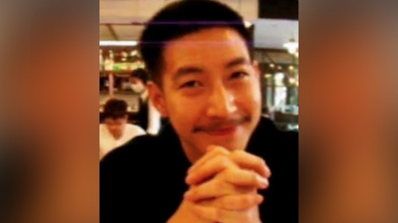 นานๆพี่เค้าจะมีอารมณ์โรแมนติกซักที งานนี้ ณิชา-ณัฏฐณิชา เลยขอถ่ายคลิปตอน โตโน่-ภาคิน ชวนไปดินเนอร์สองต่อสองเก็บไว้เป็นที่ระลึกซะหน่อย...ไม่บ่อย แต่ก็ไม่น้อยนะ.