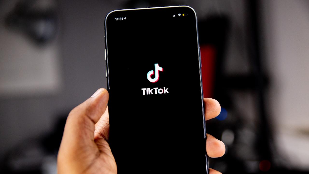 TikTok ออกนโยบายจำกัดเวลาการใช้งานไม่เกิน 1 ชั่วโมง สำหรับผู้ใช้งานที่มีอายุต่ำกว่า 18 ปี