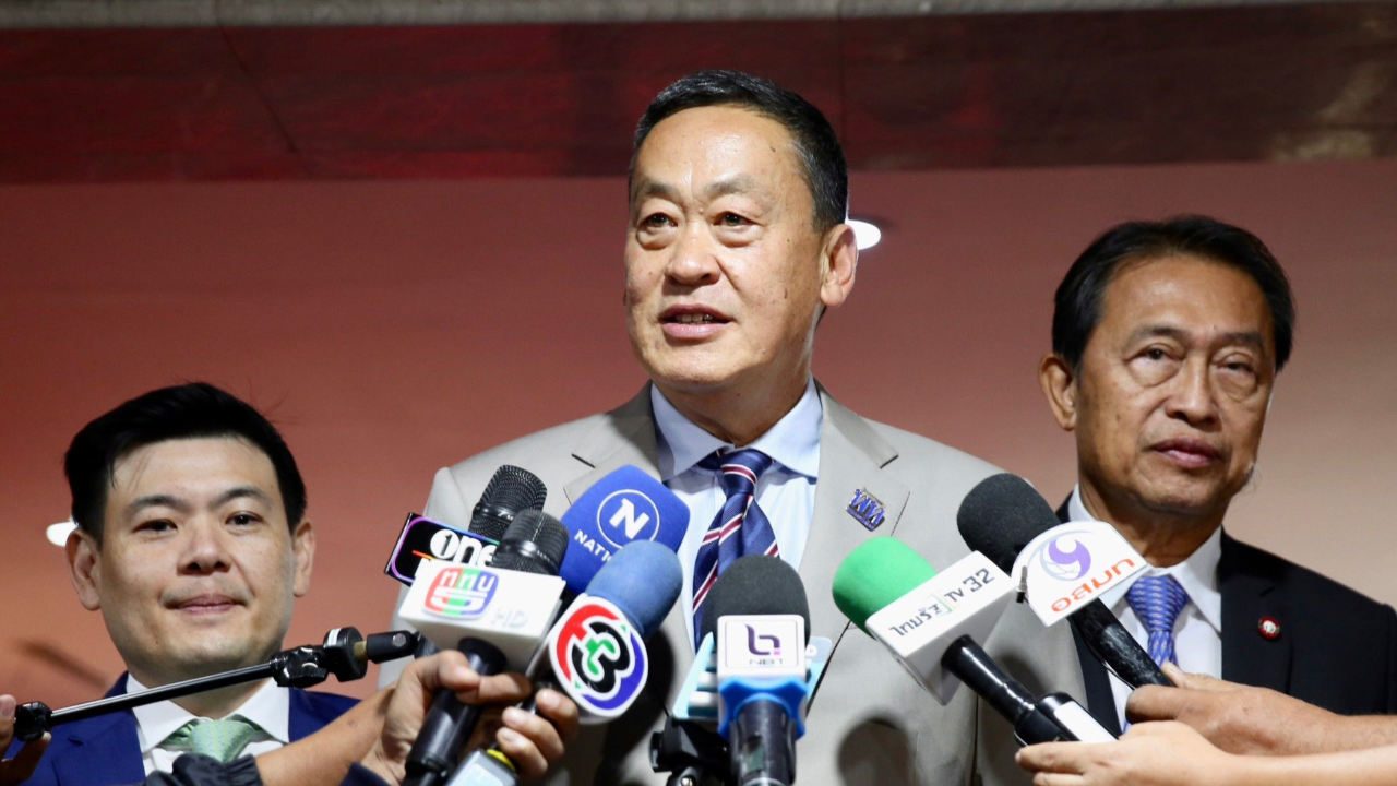 เลือกตั้ง 2566 : “เศรษฐา” ปัดพูดเพราะหวังกดดัน พท. หลังถูกจี้ถาม “ต้องเป็นนายกฯ เท่านั้น” (คลิป)