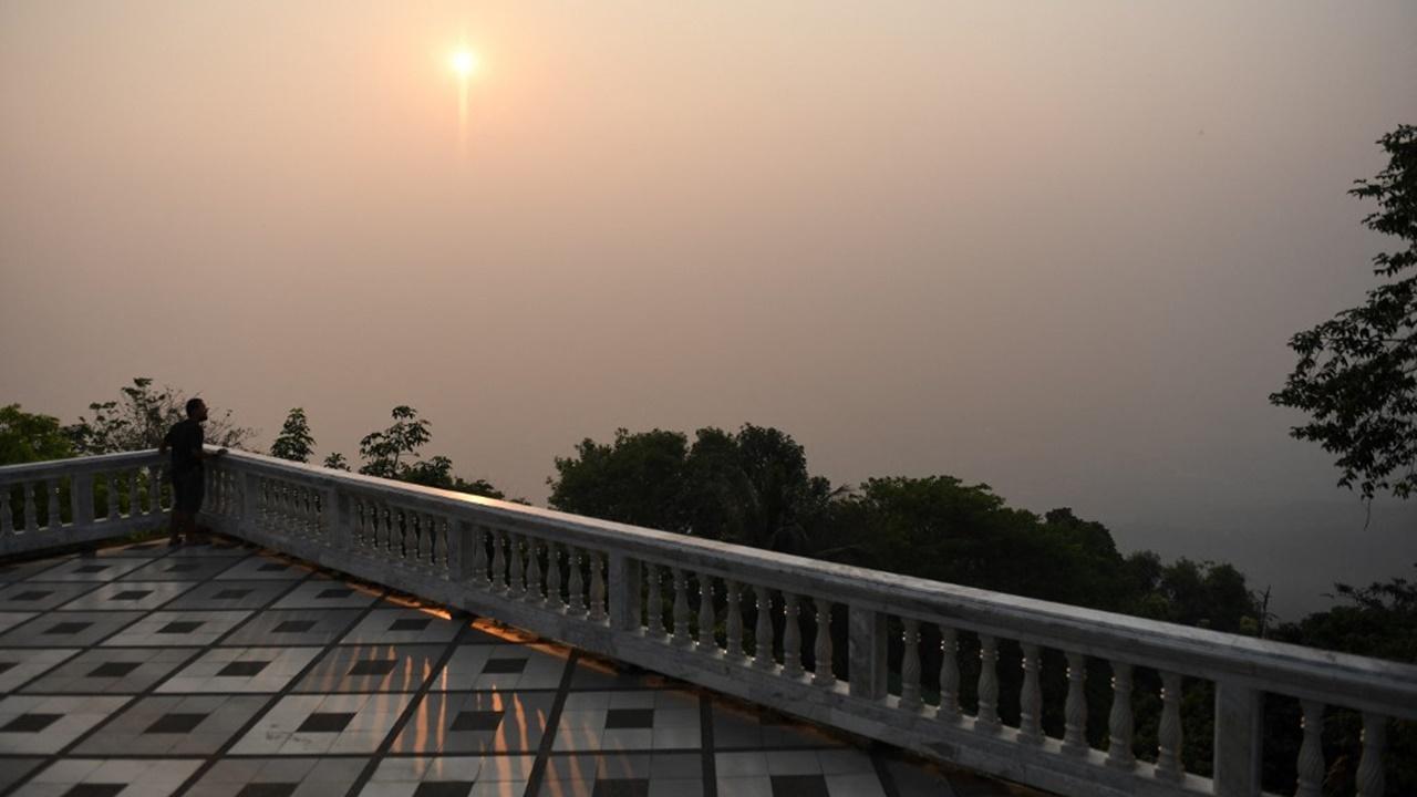สภาพอากาศวันนี้ ไทยตอนบนร้อน มีฝน ภาคเหนือ-อีสานฝุ่นสะสมมาก