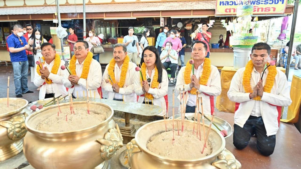 นครปฐมเดือด "เพื่อไทย" ประกาศทวงคืนพื้นที่จากบ้านใหญ่ "สะสมทรัพย์"
