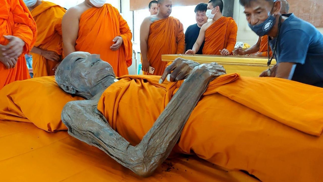 สภาพสรีระหลวงปู่สาย หลังเก็บไว้ 4 ปี 