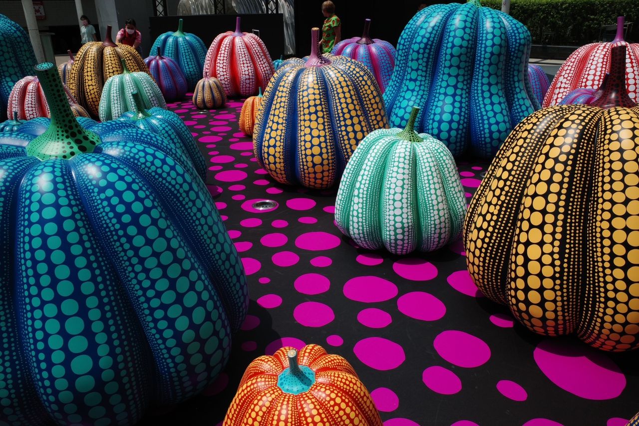 Installation Art ของ ยาโยอิ คุซามะ กับ Louis Vuitton ที่พารากอน