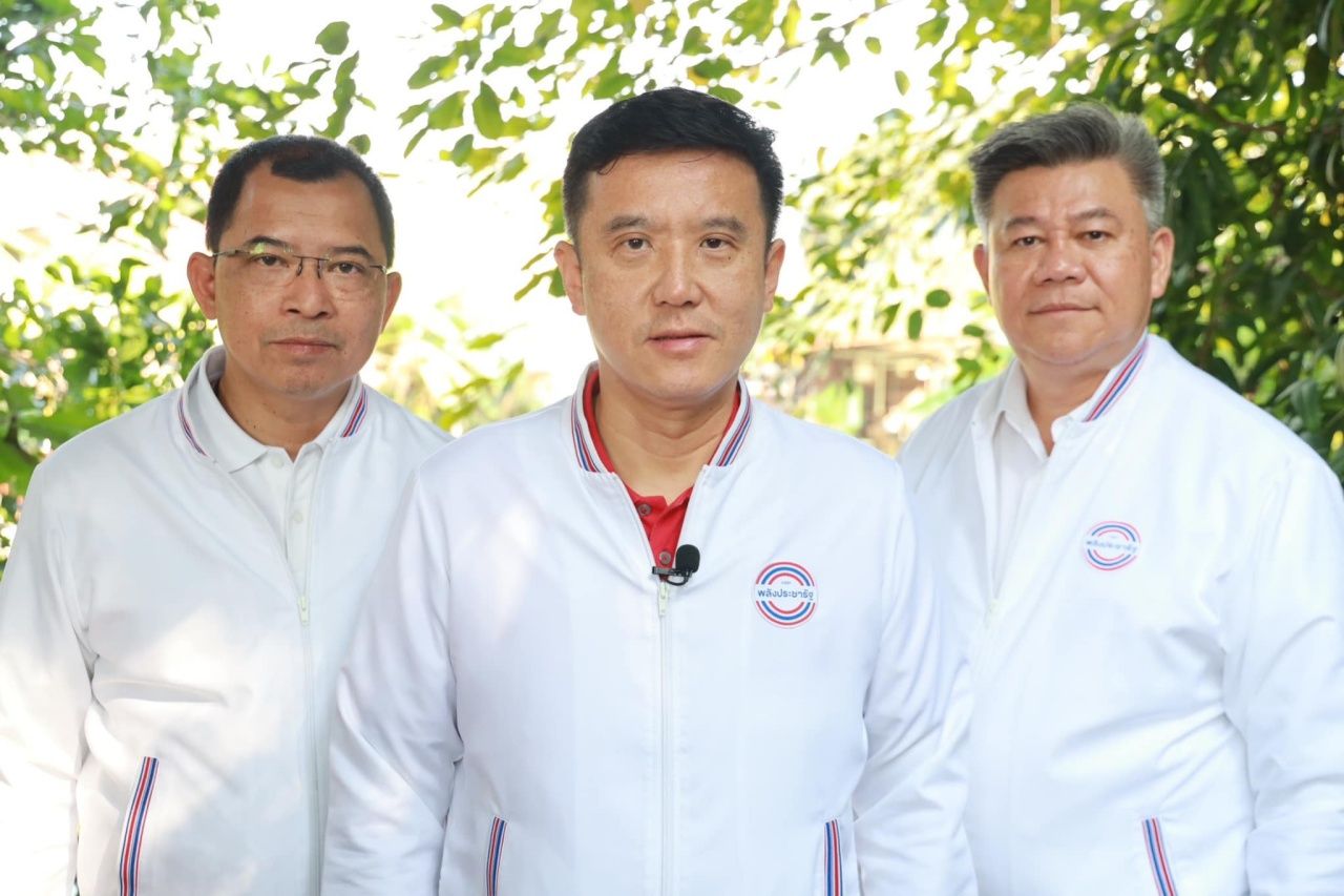 นายชัยวุฒิ ธนาคมานุสรณ์ ปาร์ตี้ลิสต์ ลำดับที่ 3 