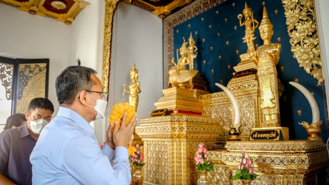 "สมศักดิ์" ขอพรให้ประเทศไร้ขัดแย้ง หวัง กวาด ส.ส.เหนือเพิ่ม-เจาะภาคใต้
