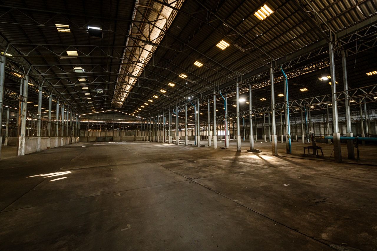 พื้นที่ของโกดังแสงทองค้าข้าว 1968   บนถนนราษฎร์บูรณะ ริมแม่น้ำเจ้าพระยา