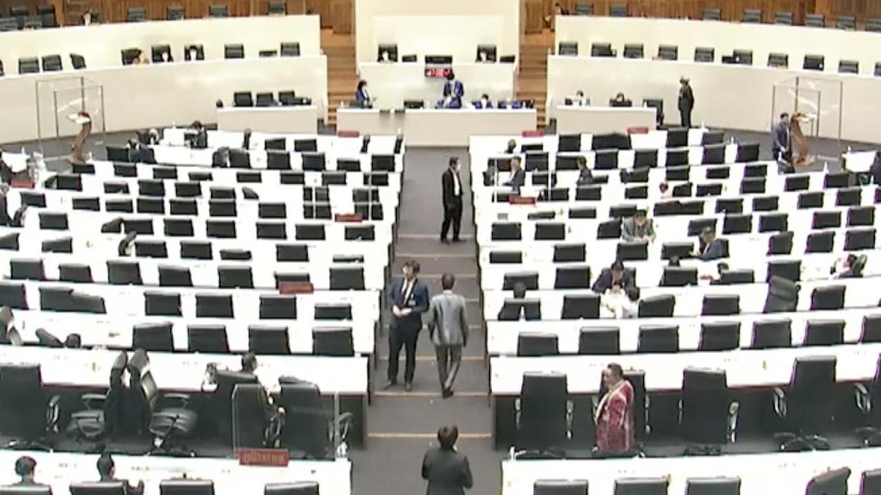 ส.ส.กลับเร็ว สภาล่มอีก "สุชาติ" พูดติดตลก "ขาดไปแค่ 70 คน สั่งปิดประชุม"
