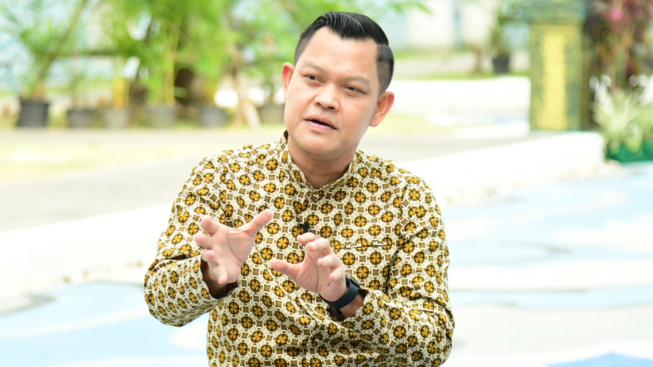 ธนกร ยัน ไร้เอี่ยว ข่าวคนขับรถ คลิปอำนวยความสะดวกนักท่องเที่ยวต่างชาติในสนามบิน