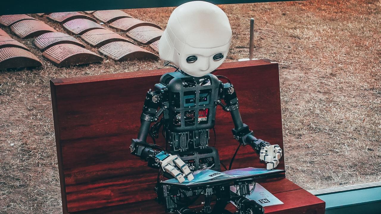 Google ไม่มีปัญหา หากเว็บไซต์ใดใช้ AI ช่วยเขียนบทความ ไม่ส่งผลต่ออันดับการค้นหา