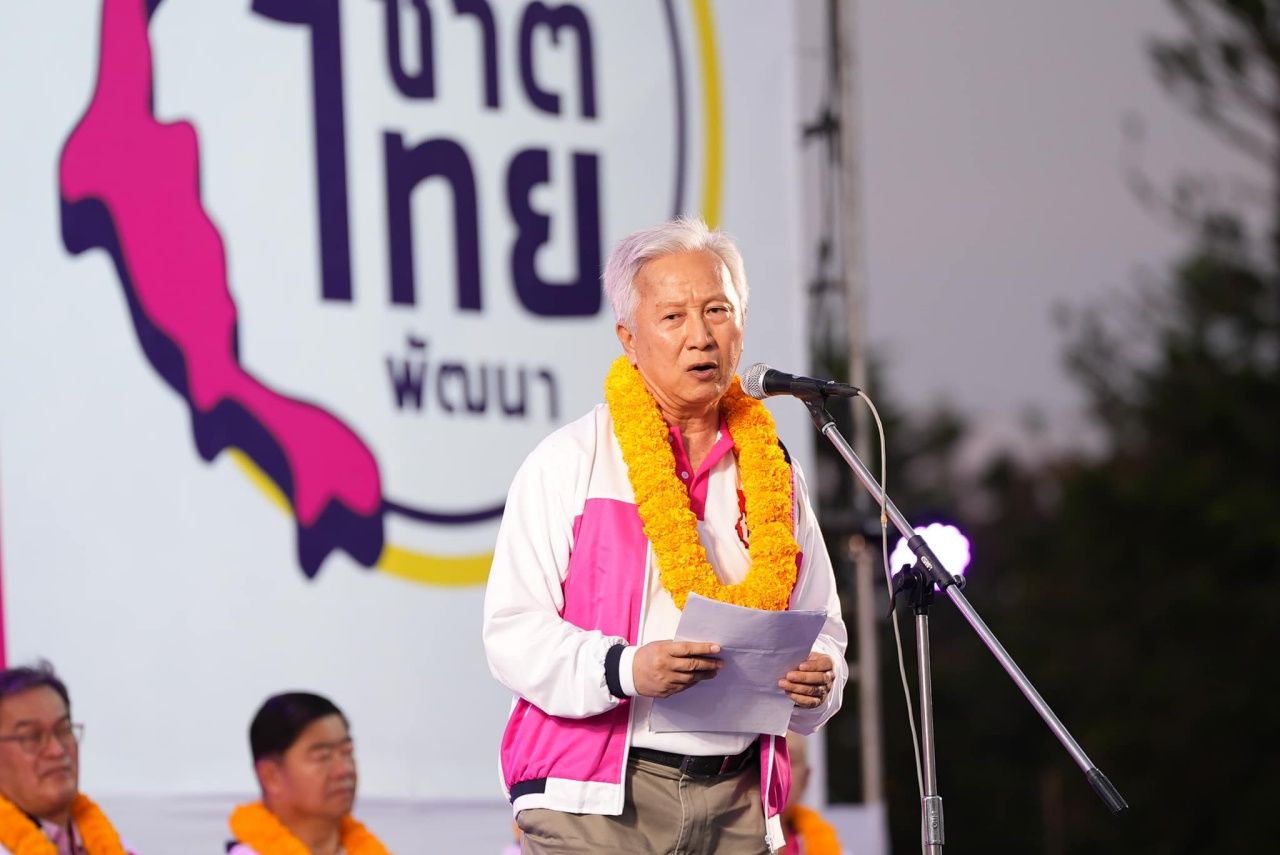 นายกนก วงษ์ตระหง่าน อดีตสมาชิกสภาผู้แทนราษฎร พรรคประชาธิปัตย์