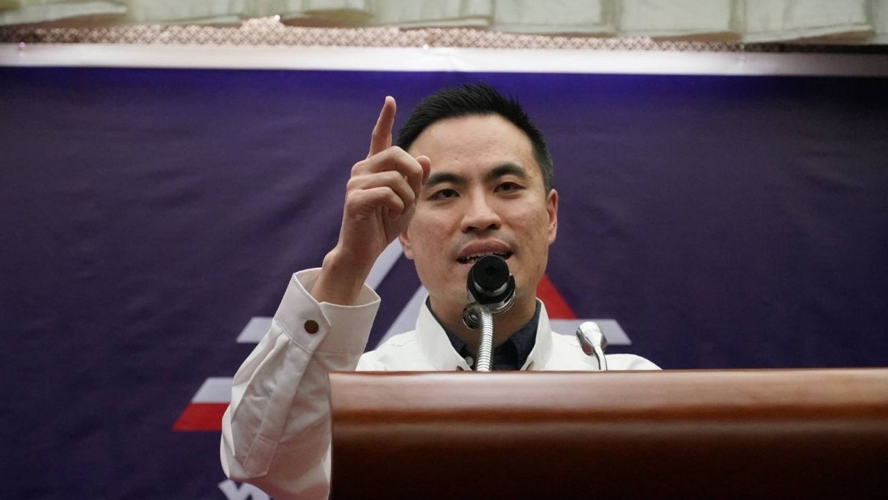 เอกนัฏ พร้อมพันธุ์