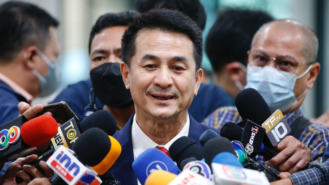 เพื่อไทย ปัดหาเสียงในสภา เย้ย "ลุงตู่" ทำมา 8 ปีล้มเหลว แต่ยังอาสาทำต่อ