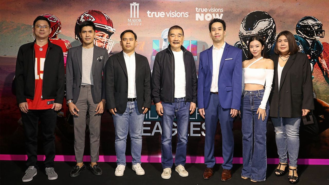 ดูฟรี นรุตม์ เจียรสนอง และ อาชวิศร์ เพชรช่วย จัดงาน “SUPER BOWL WATCH PARTY” ถ่ายทอดสดศึกซุปเปอร์โบว์ล ครั้งที่ 57 รอบชิงชนะเลิศ สู่จอยักษ์ในโรงภาพยนตร์ โดยมี ถิรชัย วุฒิธรรม และ ธนพนธ์ ทรัพย์กรานนท์ มาร่วมงานด้วย ที่พารากอน ซีนีเพล็กซ์ วันก่อน.