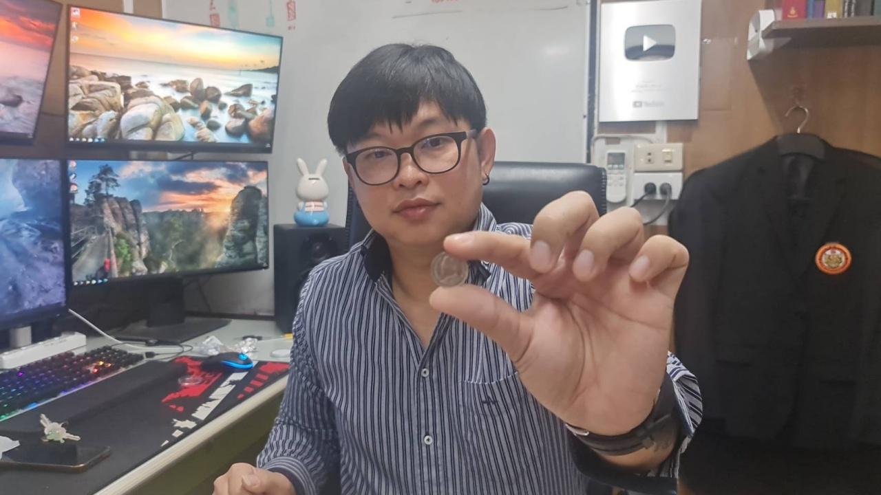 เปิดใจ "เจ้าของร้านขายของสะสม" หลังประกาศรับสมัครงาน ตำแหน่ง "นักด่า"