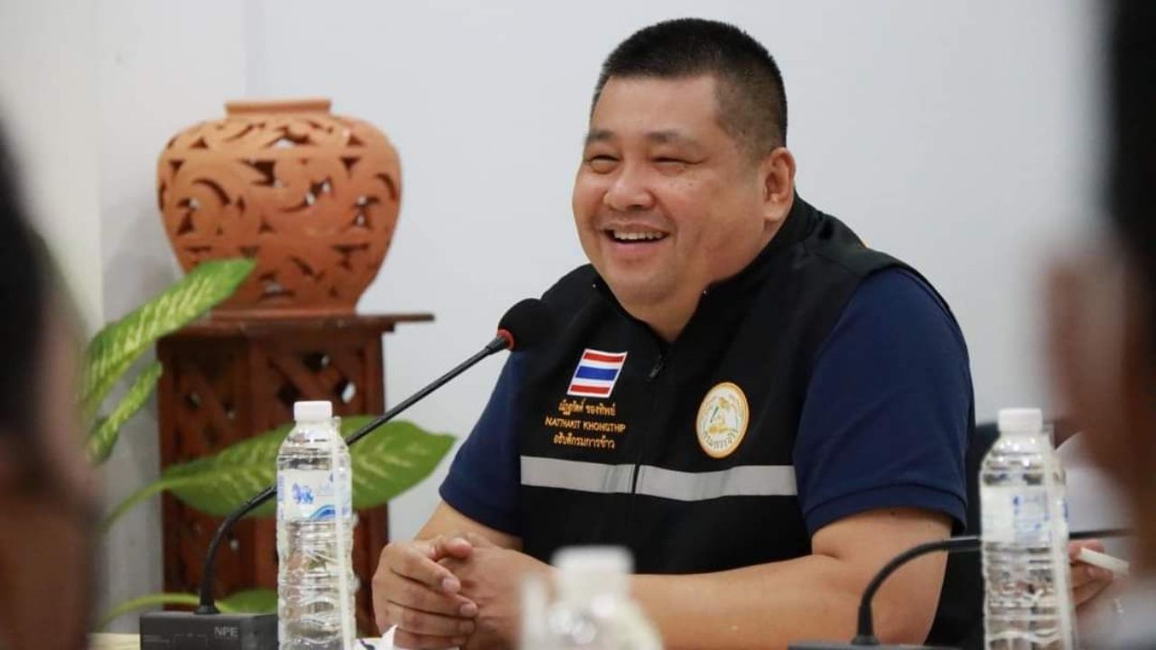 "กรมข้าว" แนะลดเผาตอซังเป็นเปียกสลับแห้งลด PM 2.5 พร้อมขายคาร์บอนเครดิต