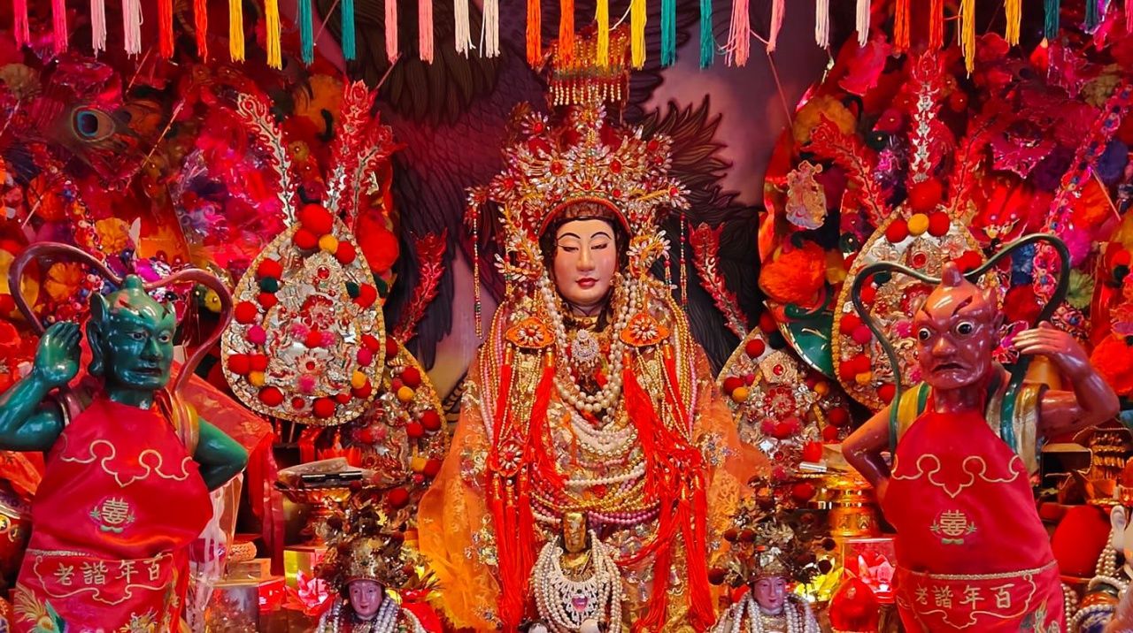 เจ้าแม่เขาสามมุข