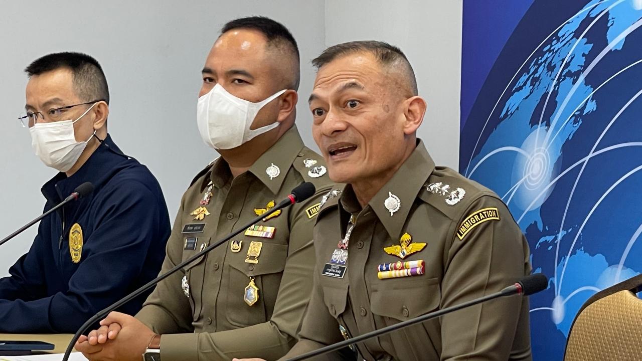ผบช.สตม. ยันสั่งขังจริง 7 วัน "ผู้กองไบร์ท" น้องเล็ก 4 บ. คดีมาเก๊า 888
