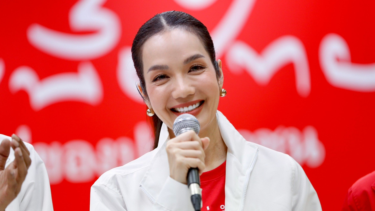 เพื่อไทยเปิดตัว “อ๋อม สกาวใจ” ชิง ส.ส.เขตสะพานสูง ลั่น ไม่ได้มาเพื่อแพ้