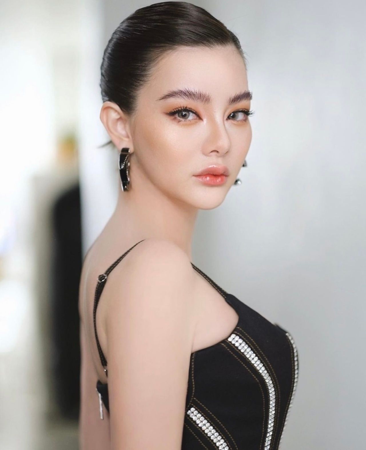 ดิว อริสรา 