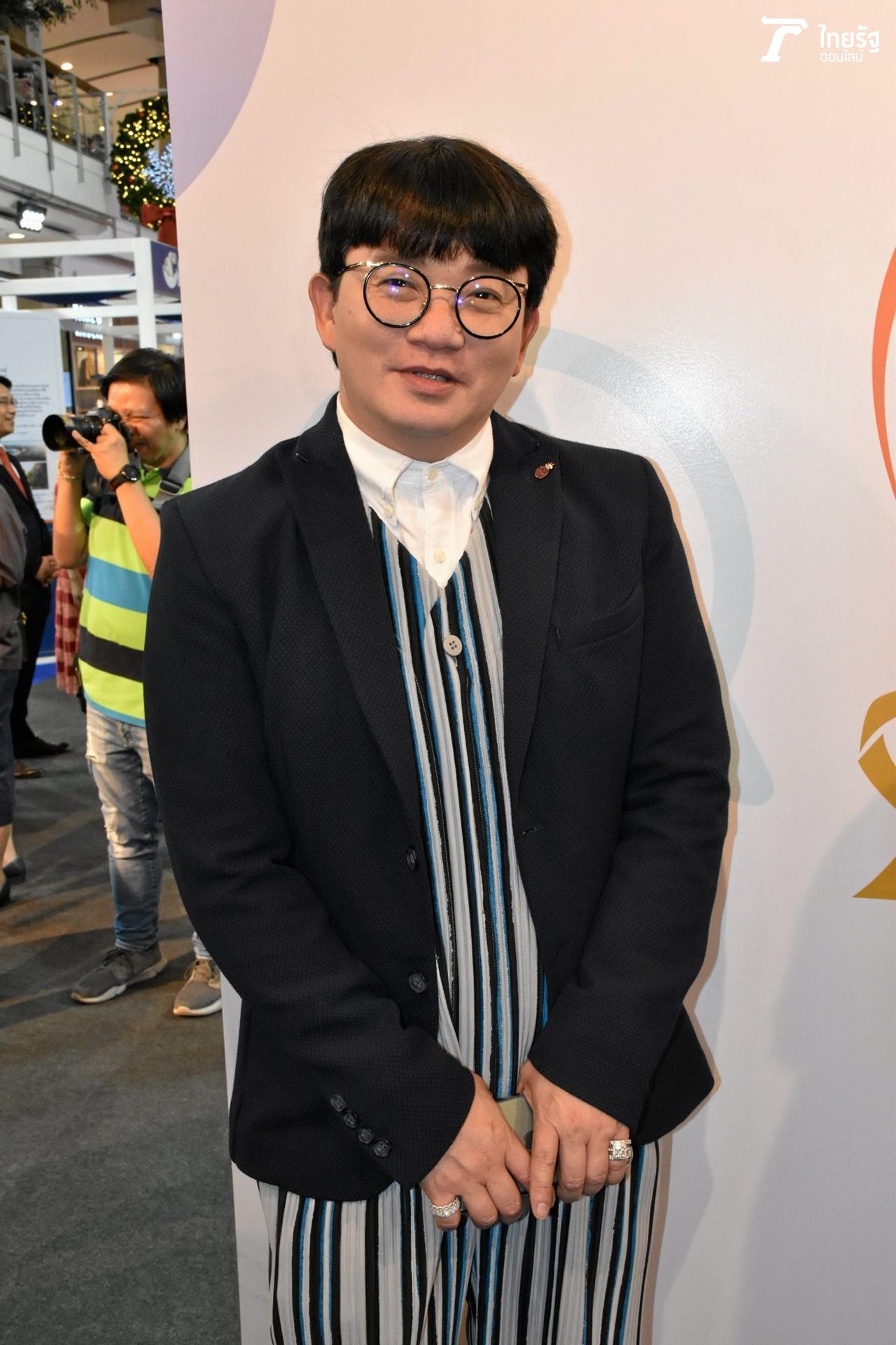 ก้อง ปิยะ