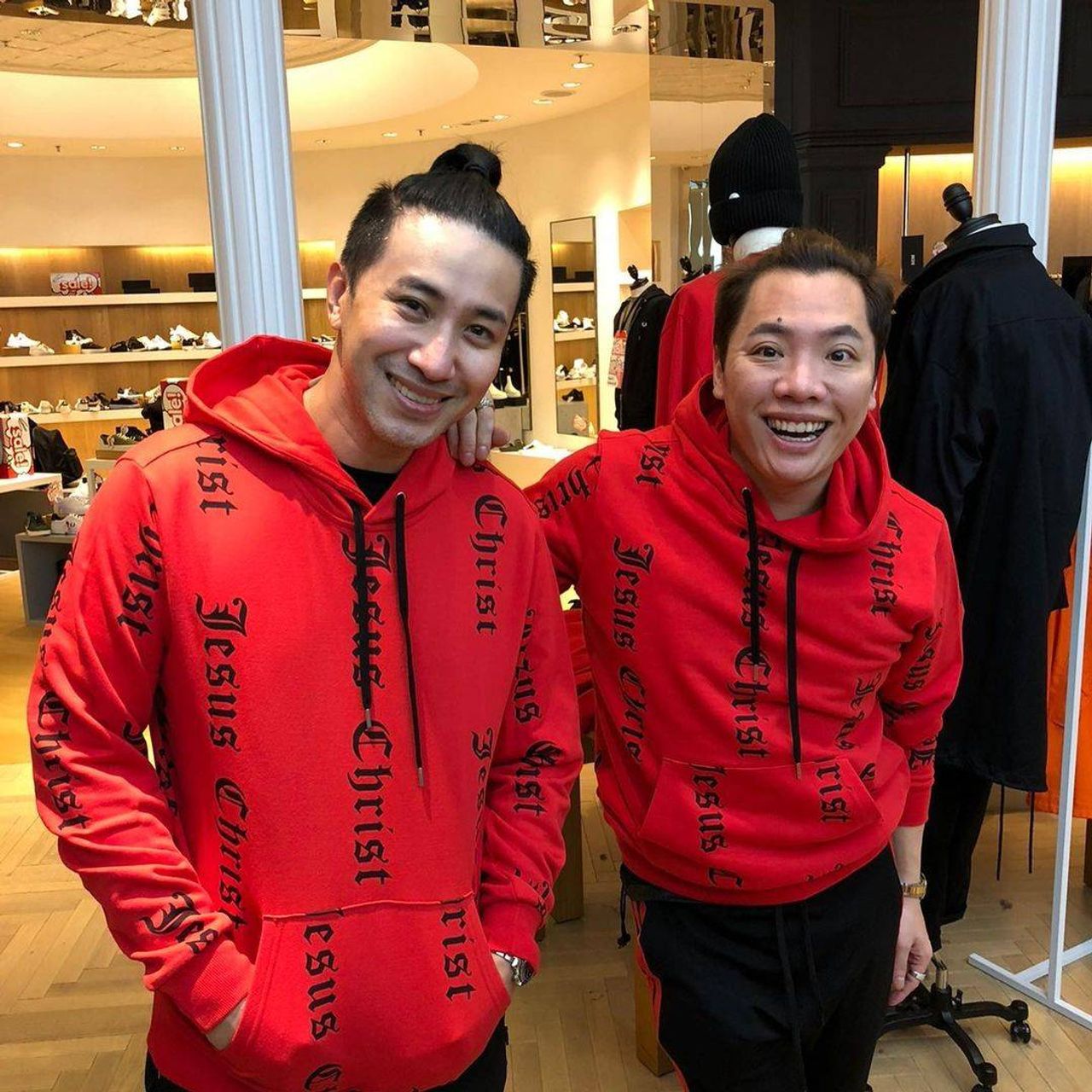 หนุ่ม-มดดำ ขอบคุณภาพจากไอจี @moddamkachapa