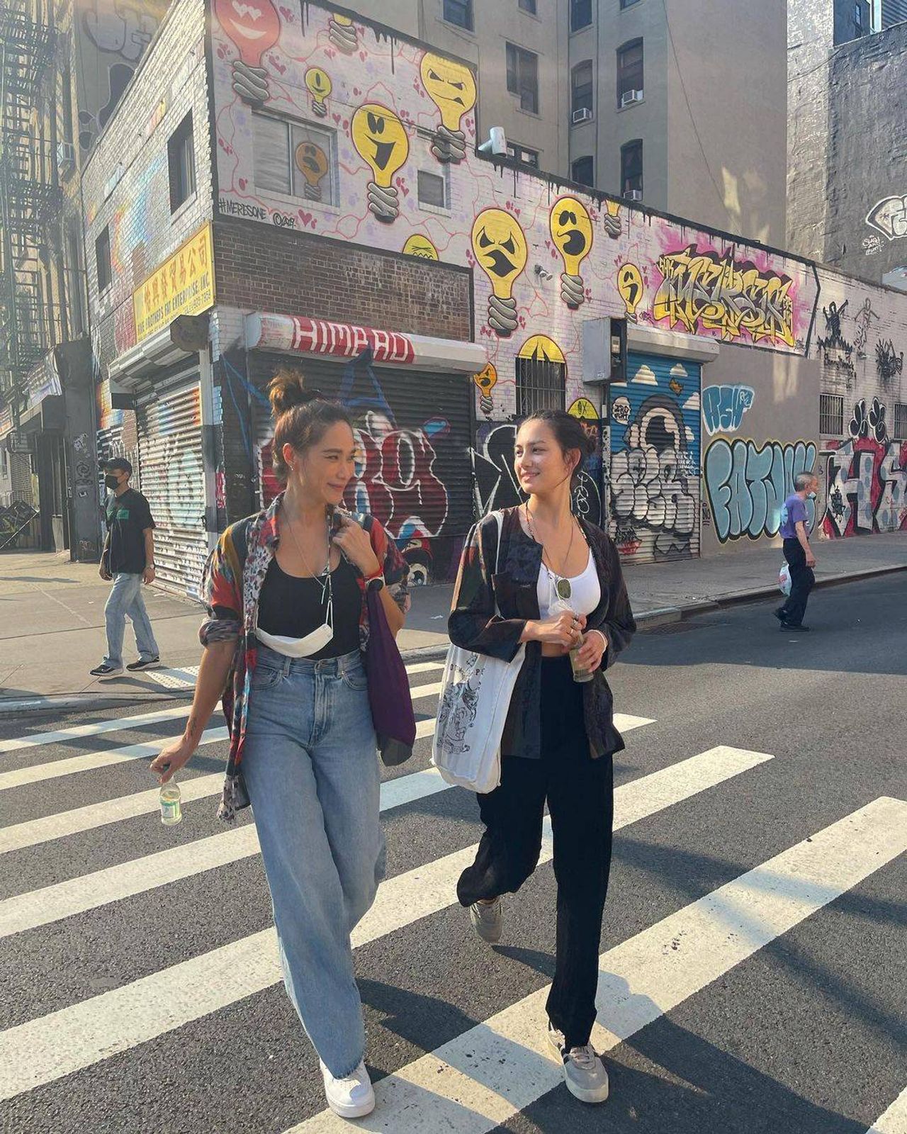 พลอย-คลอดีน ขอบคุณภาพจากไอจี @chermarn