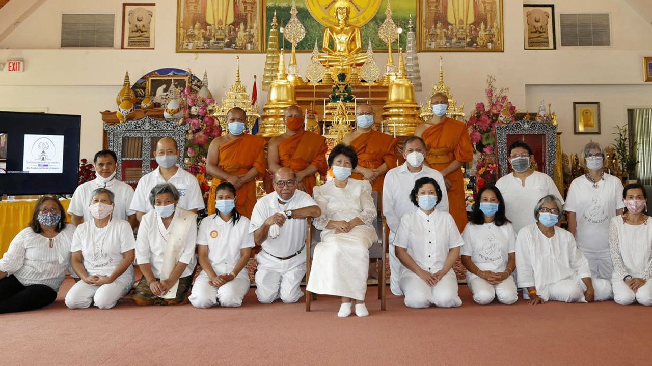 เปิดวัด พระราชมงคลรังษี (หลวงตาชี) เจ้าอาวาสวัดไทย กรุงวอชิงตัน ดี.ซี.สหรัฐฯ เปิดวัดให้จัดงานบุญใหญ่หลังเกิดวิกฤติโควิด-19 มี ดร.เศรษฐพันธ์ กระจ่างวงษ์ อทป.วิทยาศาสตร์ วิชัย–พวงทอง มะลิกุล ไปร่วมงาน.