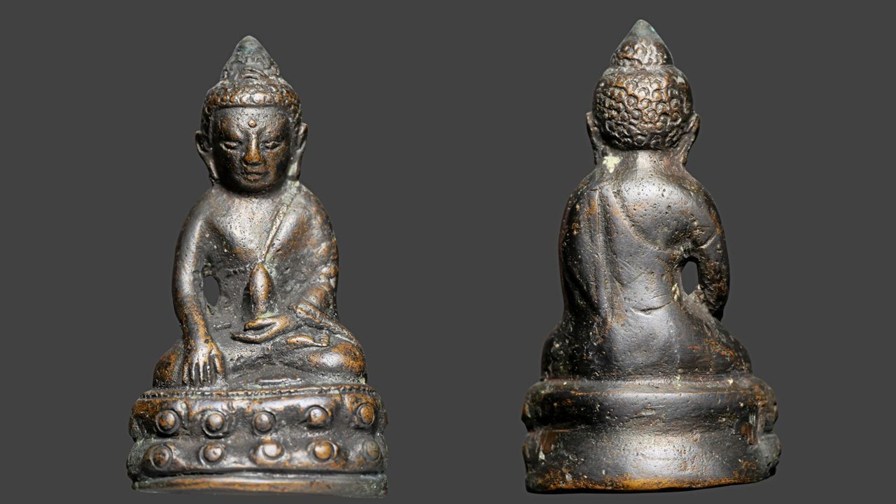 พระกริ่งฉลองสุพรรณบัฏ พ.ศ.๒๔๘๓ สมเด็จพระสังฆราช (แพ) วัดสุทัศนฯ ของอิทธิ ชวลิตธำรง