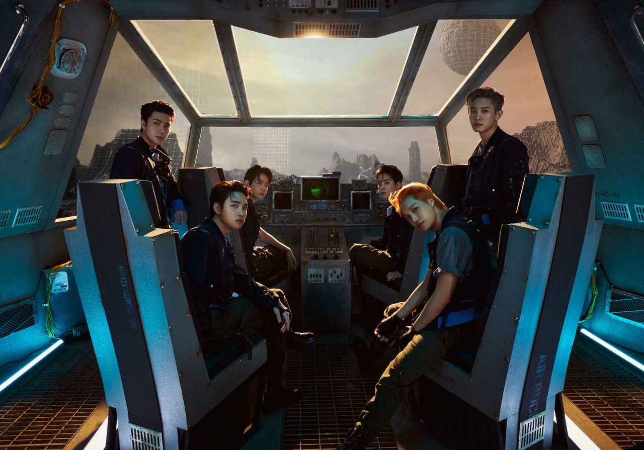 Don't Fight the Feeling ของ EXO