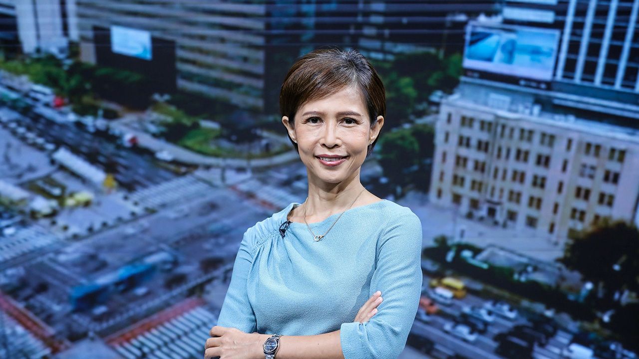 แฟนๆถามหา หลังพักเบรกหน้าจอรายการ รอบโลก เดลี่ ทางพีพีทีวี ไม่กี่วัน กรุณา บัวคำศรี กลับมาประจำการหน้าจอแล้ว ทุกวันจันทร์-ศุกร์ 20.30 น. ฟิตเปรี๊ยะกว่าเดิม.