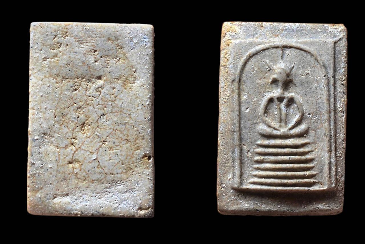 พระสมเด็จ เกศไชโย พิมพ์ ๖ ชั้น อกตลอด วัดไชโยวรวิหาร ของสมหวัง เวียงจันทร์.