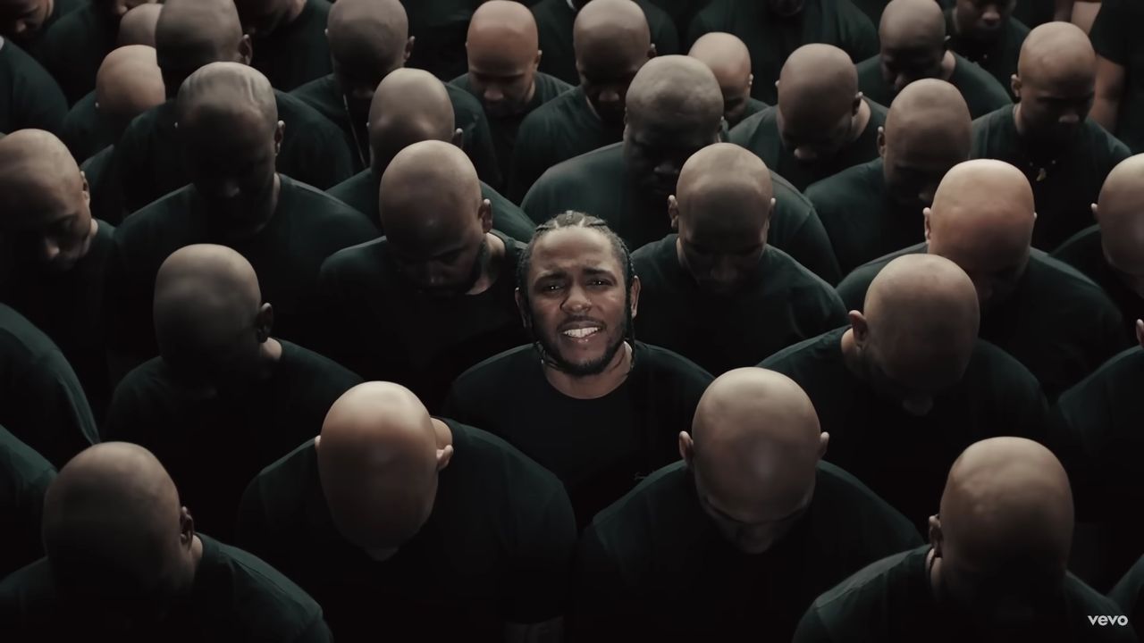 ภาพจากมิวสิกวิดีโอเพลง Humble ศิลปิน Kendrick Lamar