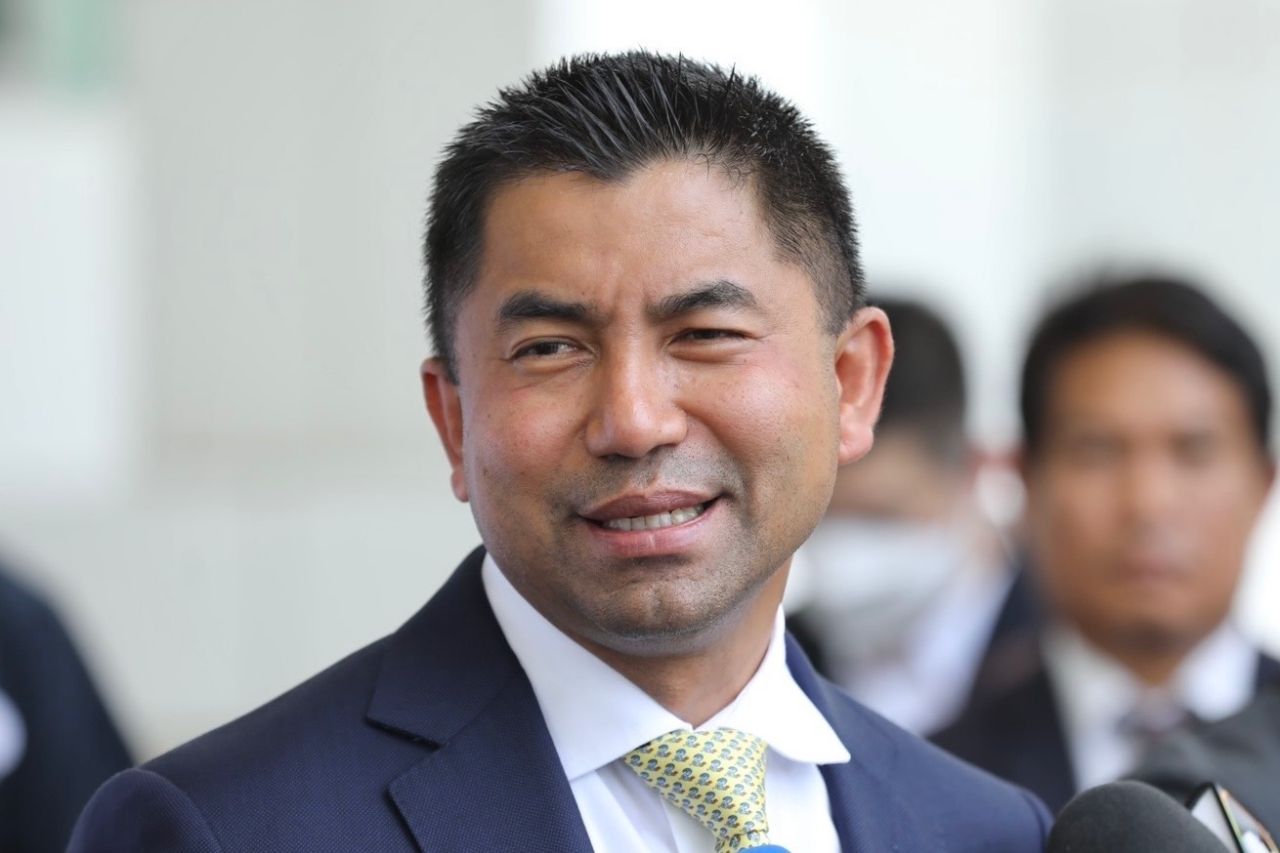 พล.ต.อ.สุรเชษฐ์ หักพาล รองผู้บัญชาการตำรวจแห่งชาติ