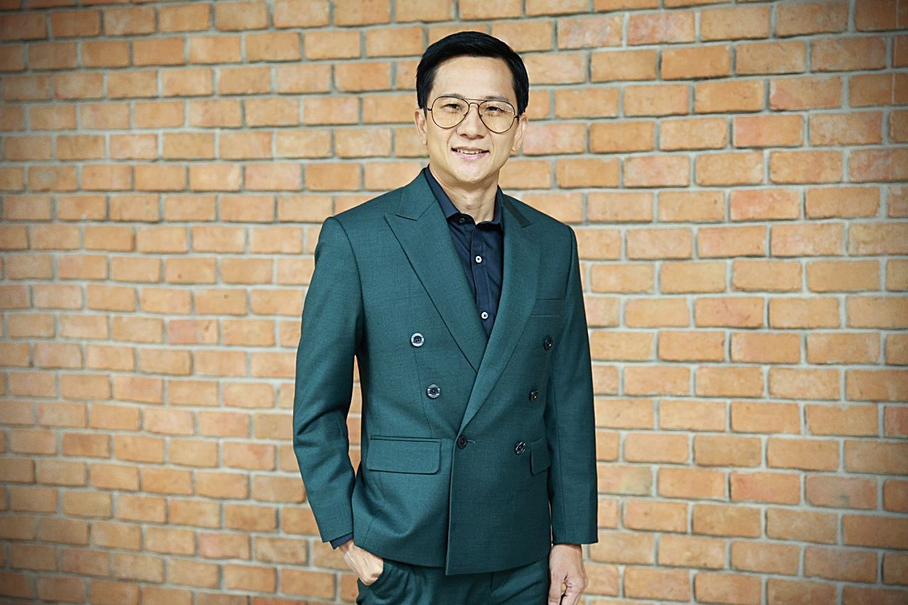 อาจารย์เซิน กิตติ์ธนิน ศีลเรืองรอง ผู้เชี่ยวชาญด้านโหราศาสตร์ฮวงจุ้ย และศาสตร์จีน 