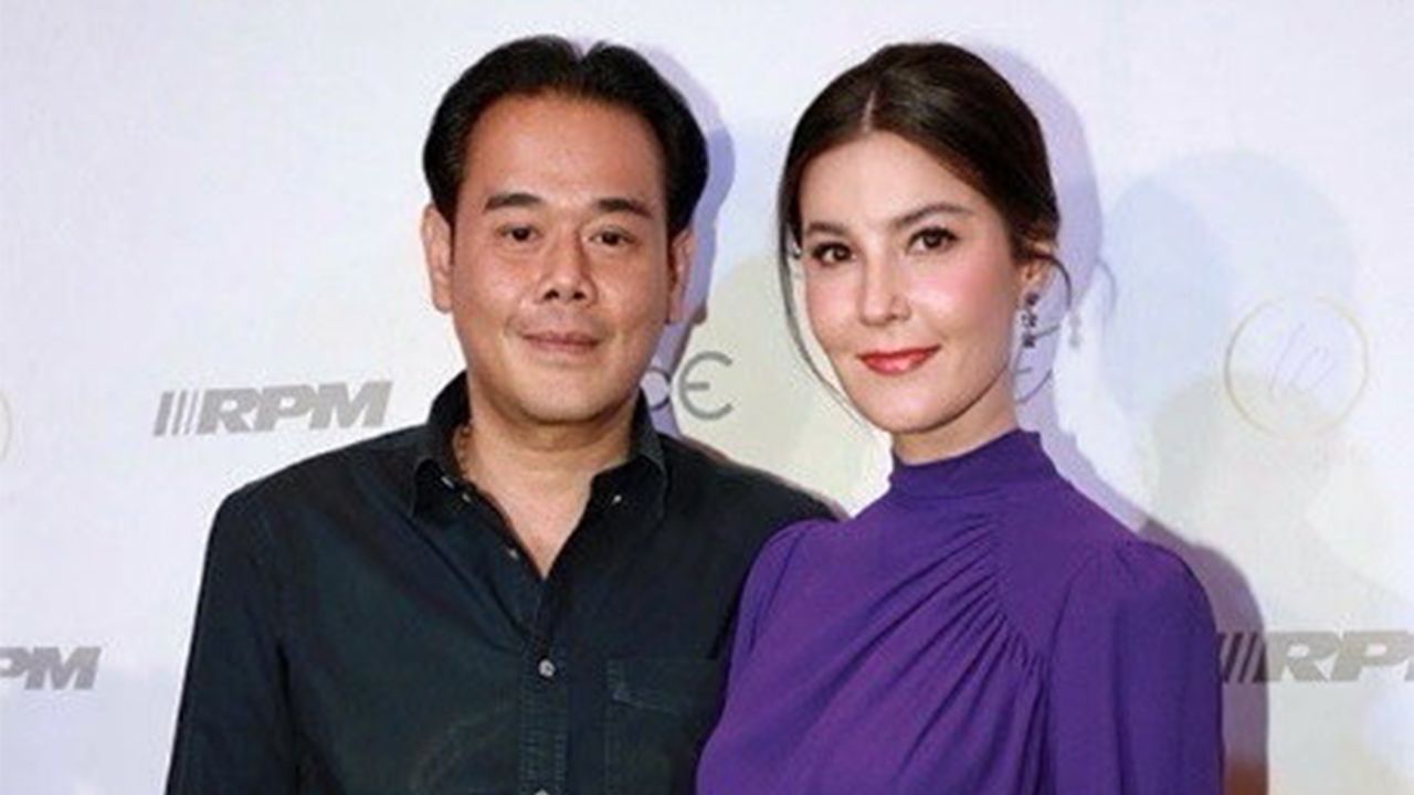 คู่นี้สามีภรรยาตัวอย่าง เป๊ก-สัณณ์ชัย ควง ธัญญ่า เองตระกูล ไปร่วมโครงการ “ปนันชิตา ปันสุขปันยิ้ม” เปิดโรงครัวอิ่มไม่อั้นข้าวแกง 19 บาท ฟรีน้ำ-ขนม พุธนี้ 10 โมง ที่ซอยบงกช 31 คลอง 2 ปทุมธานี.