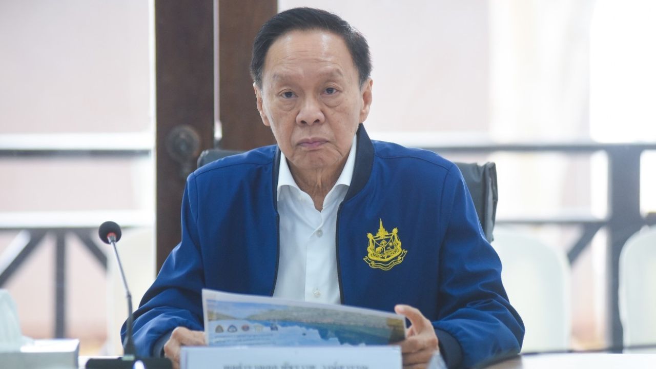 พล.ต.อ.พัชรวาท วงษ์สุวรรณ
