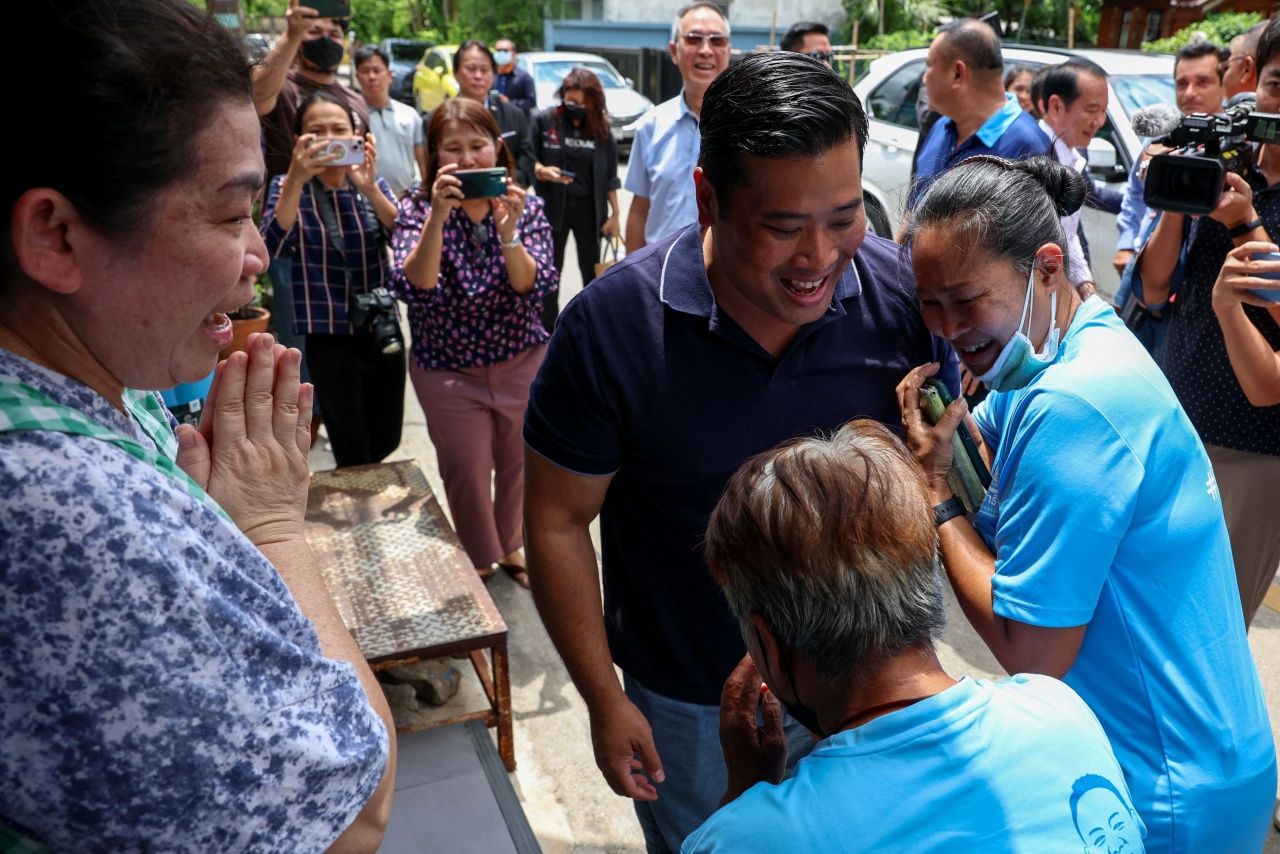 ‘ท่านอ้น’ วัชเรศร วิวัชรวงศ์  ได้รับการต้อนรับอย่างอบอุ่น ขณะมาเยี่ยมเด็กๆที่มูลนิธิเด็กอ่อนในสลัม ในพระอุปถัมภ์ฯ เมื่อ 8 ส.ค.2566 ระหว่างเดินทางกลับไทยครั้งแรกในรอบ 27 ปี