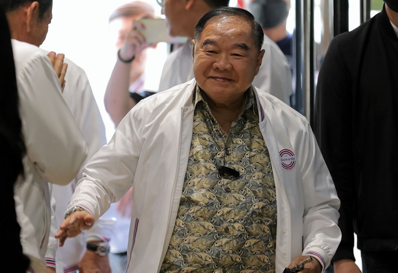 พล.อ.ประวิตร วงษ์สุวรรณ