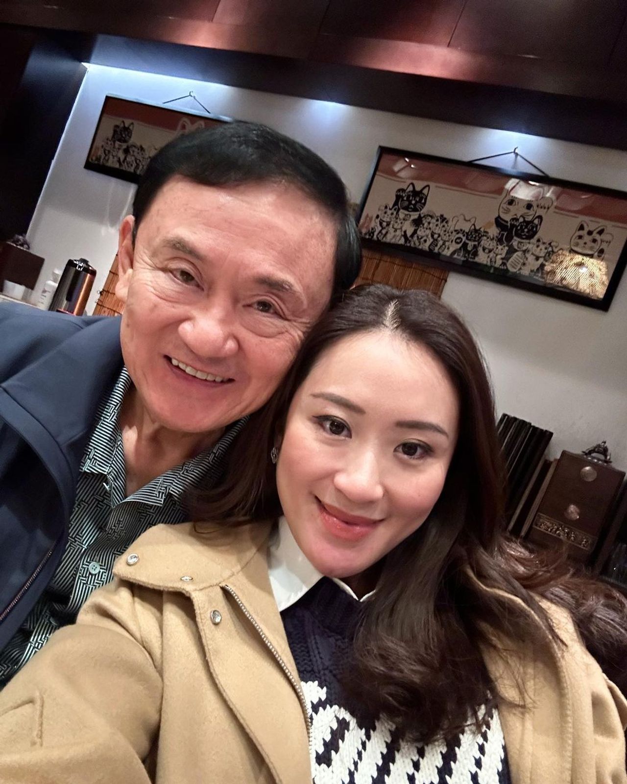 ทักษิณ ชินวัตร และ แพทองธาร บุตรสาวคนเล็ก 