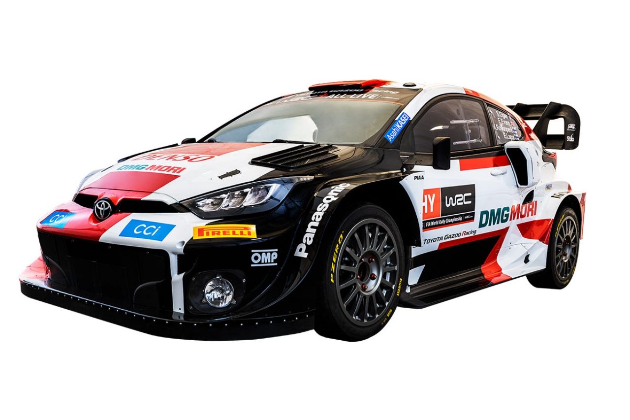 TOYOTA GR YARIS WRC ประธานคณะกรรมการบริหารโตโยต้าใช้ขับโชว์
