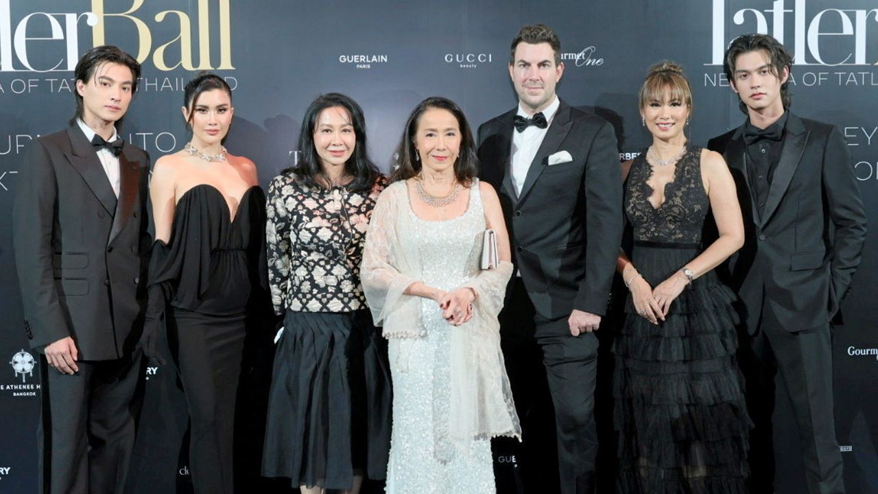 บิ๊กปาร์ตี้  -  มิเชล ลามูเนียร์ และ อภิญญา โดลแลน จัดงาน Tatler Ball ฉลองการกลับมาในประเทศ ไทยอีกครั้งของ Tatler Asia โดยมี ศุภลักษณ์ อัมพุช, อัจฉรา อัมพุช, วชิรวิชญ์ ชีวอารี, ไปรยา ลุนด์เบิร์ก และ คณาวุฒิ ไตรพิพัฒนพงษ์ มาร่วมงานด้วย ที่เอ็มสเฟียร์ วันก่อน.