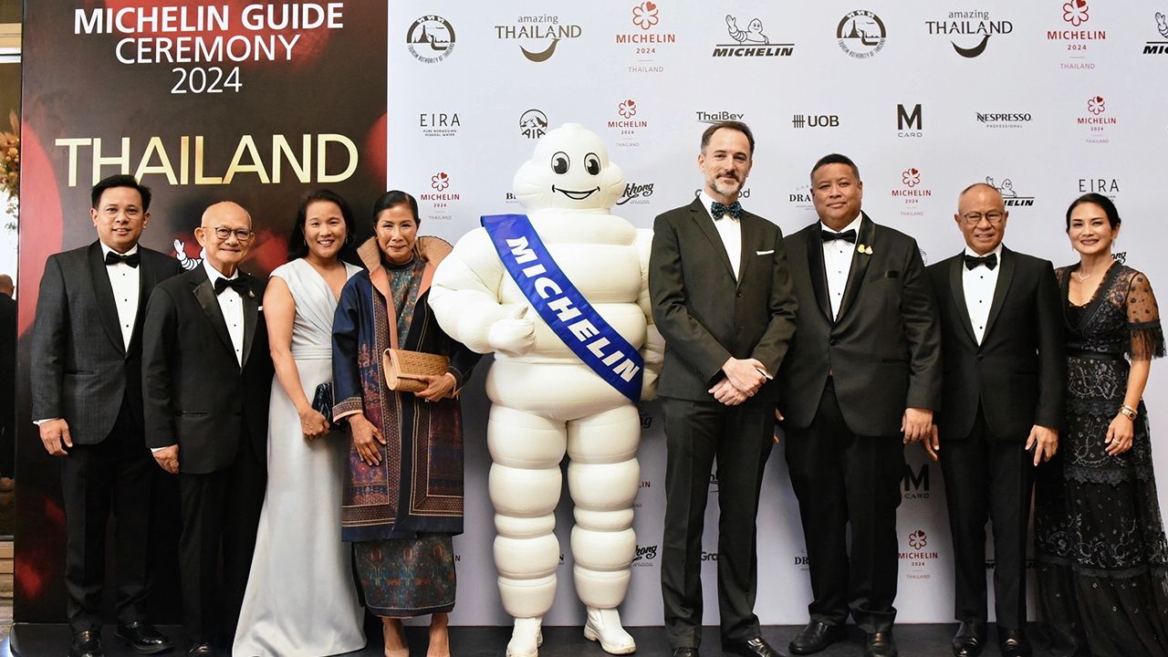 บิ๊กปาร์ตี้ - มานูเอล ฟาเฟียง จัดงาน “MICHELIN GUIDE CEREMONY 2024 THAILAND GALA DINNER” โดยมี กอบกาญจน์ วัฒนวรางกูร, สุรพล เศวตเศรนี, ต้องใจ ธนะชานันท์, ประวิช สุขุม และ ม.ล.รดีเทพ เทวกุล มาร่วมงานด้วย ที่โรงแรมคาเพลลา ถนนเจริญกรุง วันก่อน.