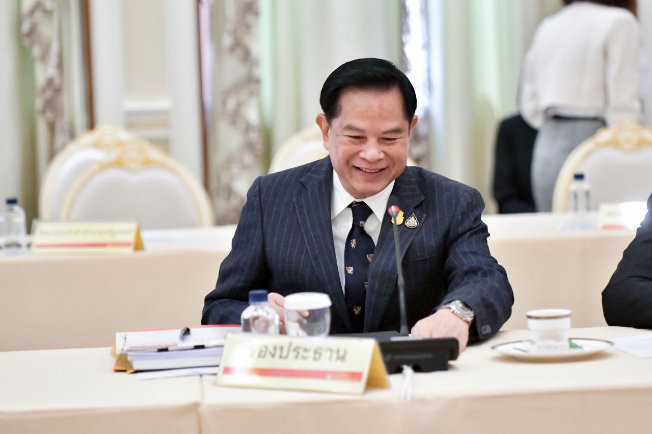 พีระพันธุ์ สาลีรัฐวิภาค รองนายกรัฐมนตรี และรัฐมนตรีว่าการกระทรวงพลังงาน