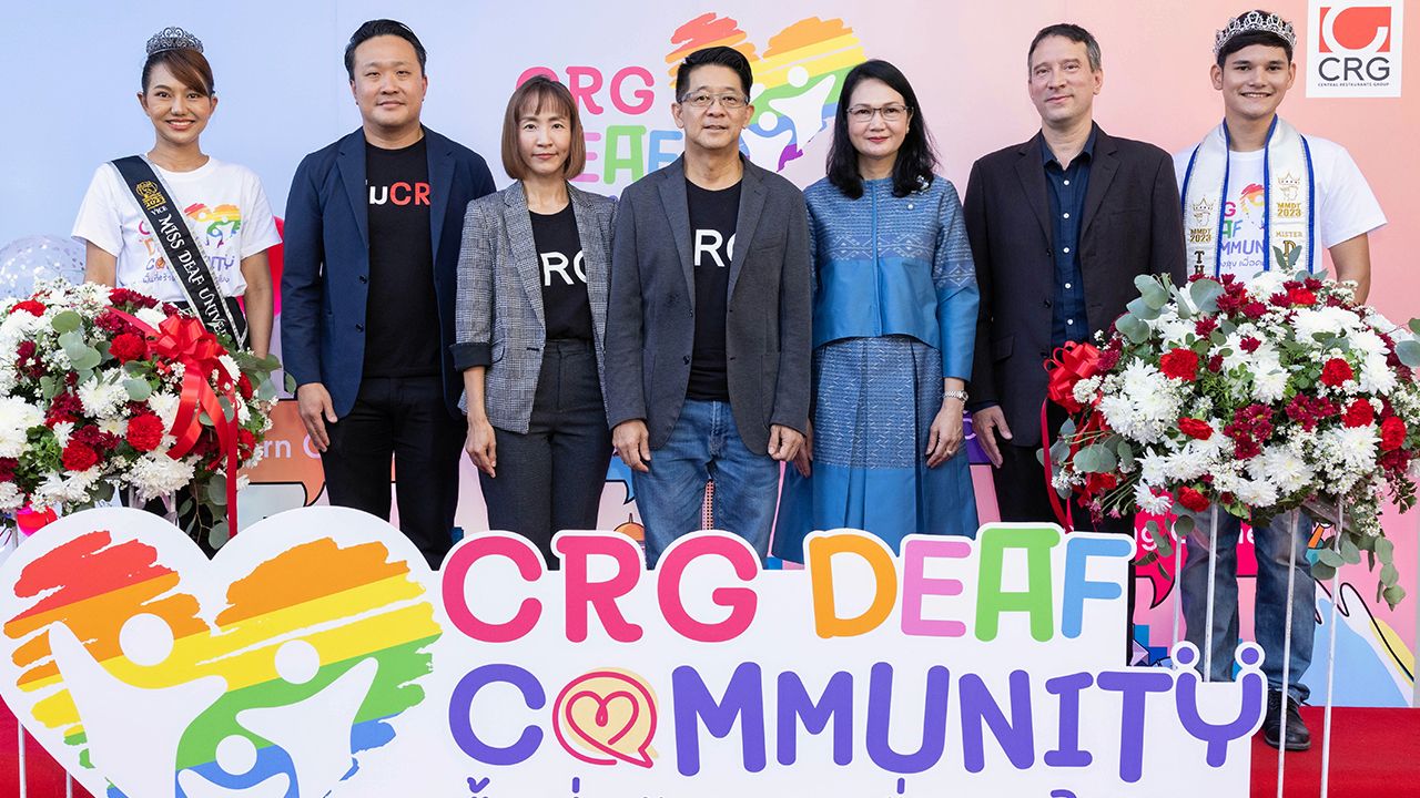 เพื่อความสุข - ณัฐ วงศ์พานิช เปิดจุดนัดพบ “CRG Deaf Community พื้นที่สร้างสุข เพื่อคนไร้เสียง” เพื่อเป็นพื้นที่สร้างความสุขให้ผู้บกพร่องทางการได้ยิน โดยมี สนธยา บุณยภูษิต, จารุวรรณ งามพิสุทธิ์ไพศาล และ ปิยะพงศ์ จิตต์จำนงค์ มาร่วมงานด้วย ที่ร้านเคเอฟซี บ้านสีลม วันก่อน.